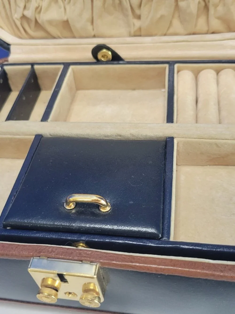 Vintage Dulwich Designs Genuine Leather Blue Jewelry Case